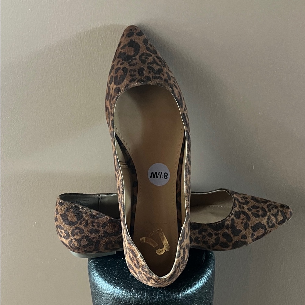 Report Marley Leopard Flats 8 1/2 Wide
